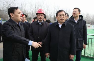 图片新闻：济南市委书记王忠林调研贝特公司监理的超算中心项目